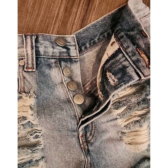 Minkpink Denim Shorts XS Juniors Distressed Womens Cut Offs - Picture 3 of 7
